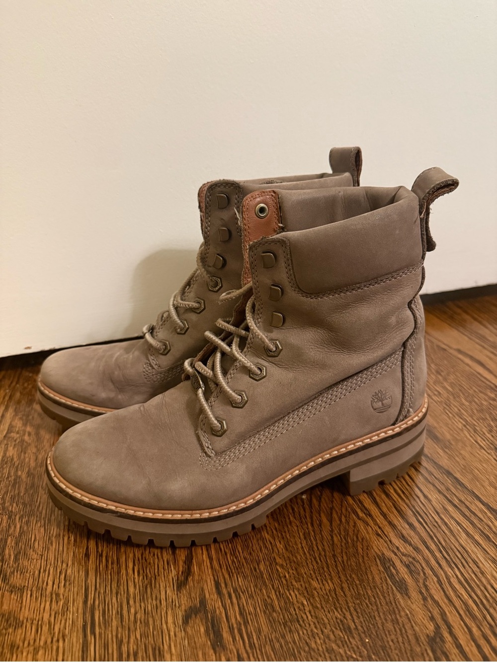Timberland Taupe Leather Lace-Up Women’s Ankle Boots